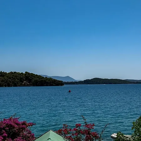 Avli Hotel *