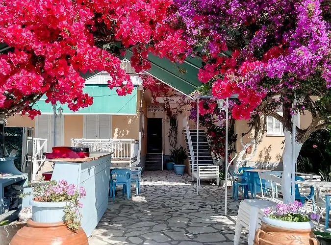 Avli * Nydri (Lefkada)